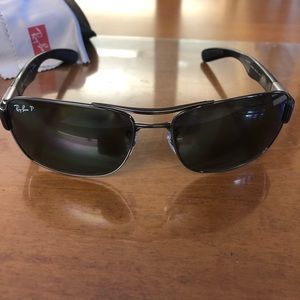 Polarized ray-ban sunglasses